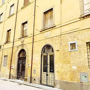 Trilocale Antico In Centro Storico